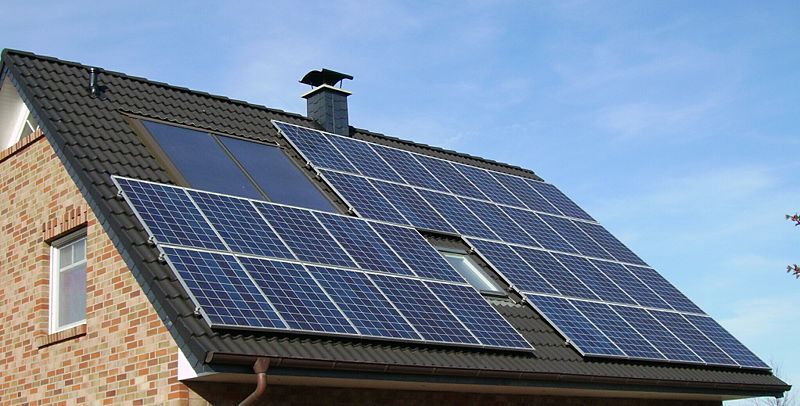 zdjęcie paneli solarnych
